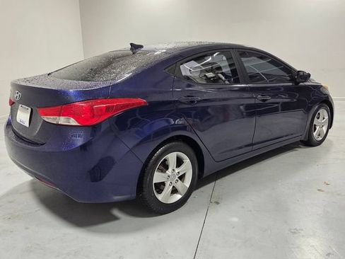Used 2013 Hyundai Elantra GLS w/ Preferred Pkg FWD image 11