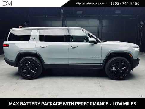 Used 2024 Rivian R1S Adventure Dual AWD/4WD image 7