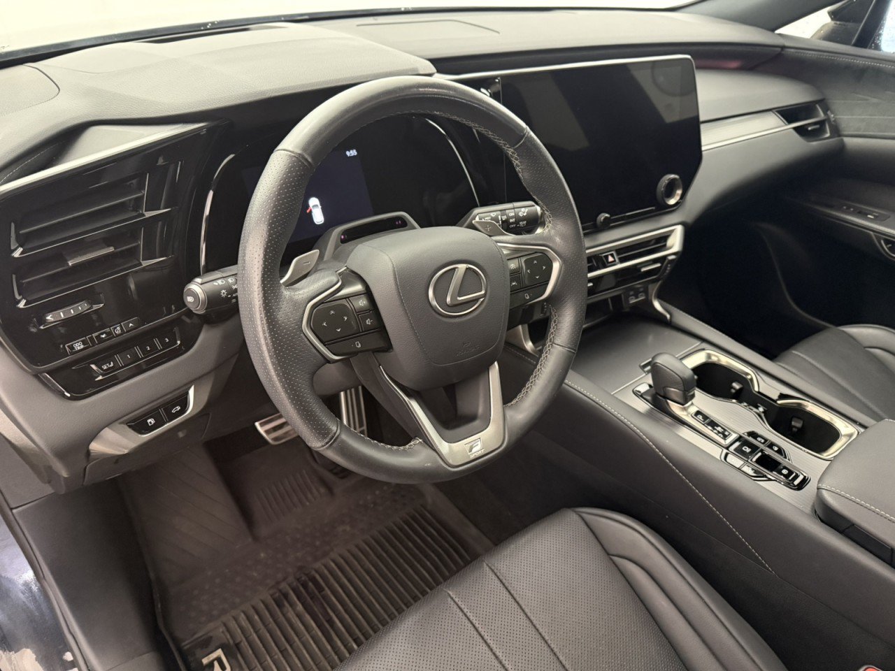 Used 2023 Lexus RX 350 F Sport w/ Accessory Package (Z1) AWD/4WD image 17