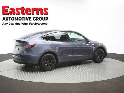 Used 2023 Tesla Model Y Long Range AWD/4WD image 35