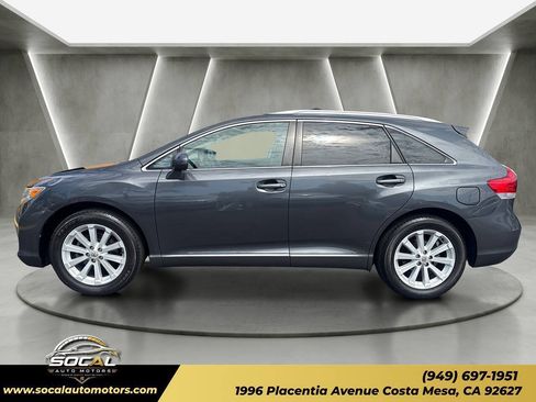 Used 2011 Toyota Venza FWD image 2