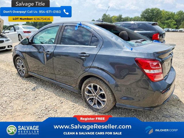 Used 2018 Chevrolet Sonic LT w/ Convenience Package FWD image 3