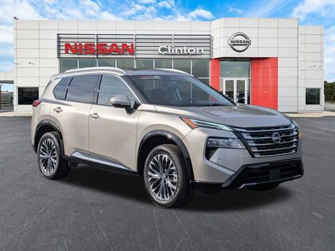 Certified 2025 Nissan Rogue Platinum w/ Platinum Premium Package image 1