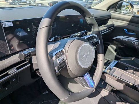 New 2026 Hyundai Tucson Limited FWD image 18