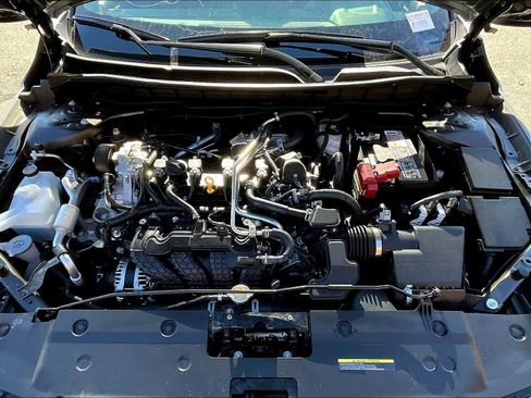 New 2024 Nissan Altima 2.5 SV image 15
