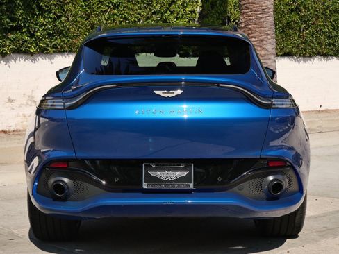 Used 2024 Aston Martin DBX image 17