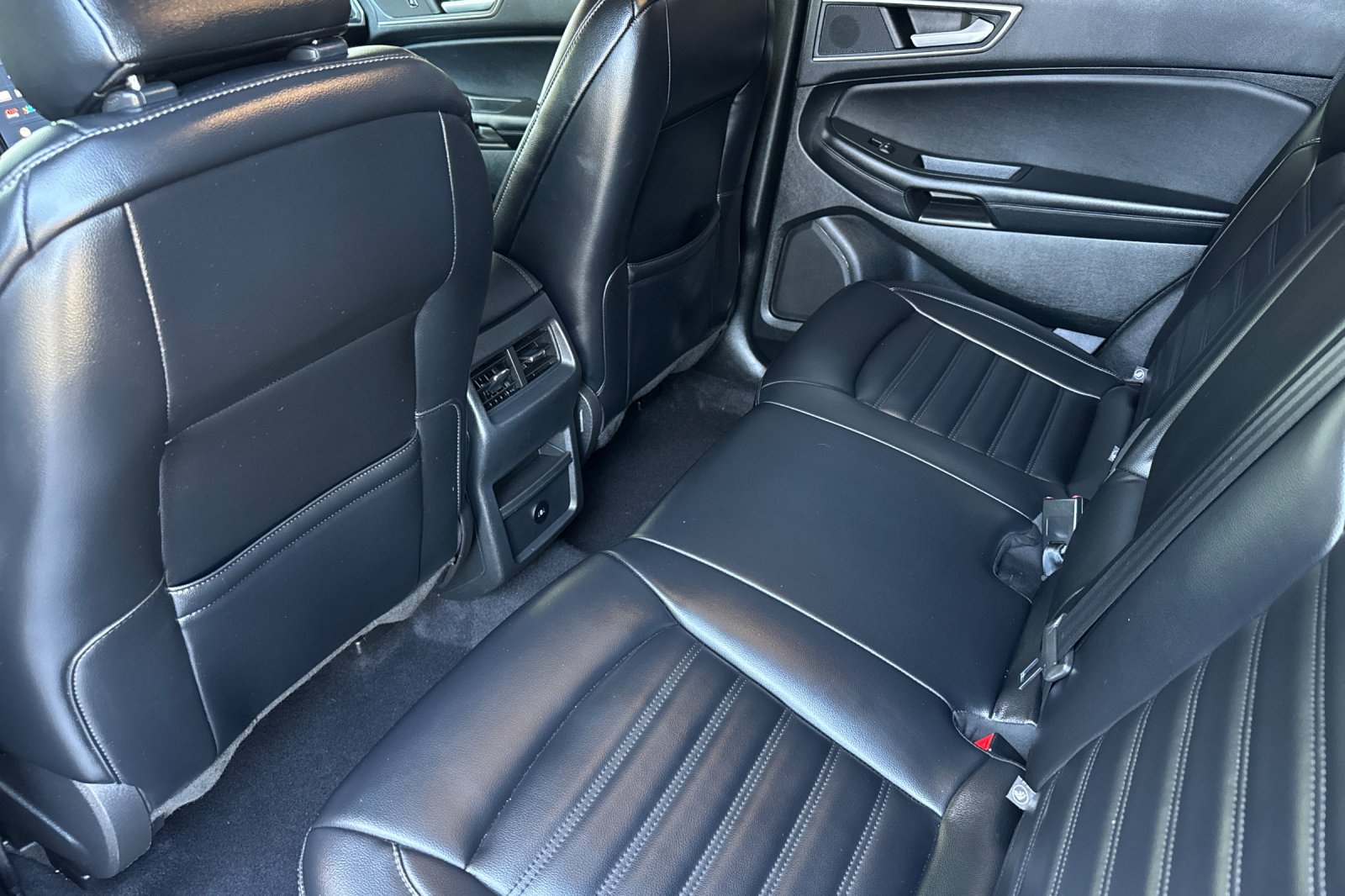 Used 2023 Ford Edge SEL AWD/4WD image 12