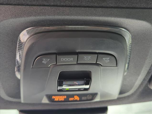 Certified 2026 Toyota Corolla SE FWD image 24