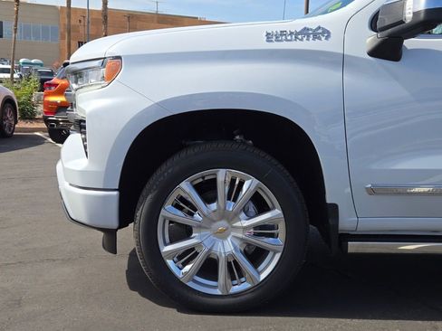 New 2026 Chevrolet Silverado 1500 High Country AWD/4WD image 5