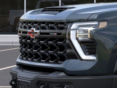 New 2026 Chevrolet Silverado 2500 ZR2 AWD/4WD image 13
