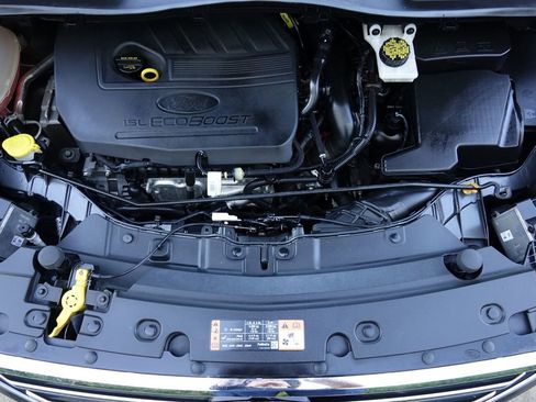 Used 2017 Ford Escape SE w/ SE Sport Appearance Package image 34