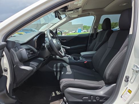 Used 2024 Subaru Outback Premium AWD/4WD image 10