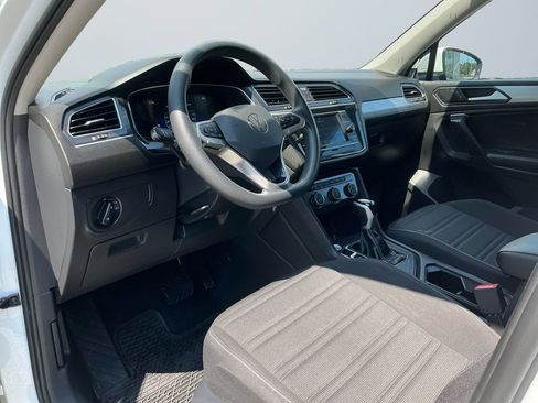 Used 2023 Volkswagen Tiguan S FWD image 11