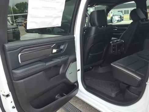 New 2026 RAM 1500 Laramie AWD/4WD image 23
