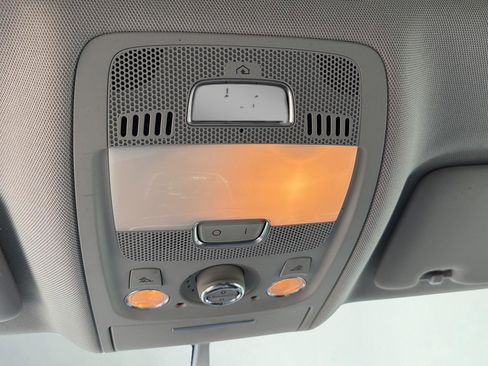 Used 2017 Audi Q5 2.0T Premium Plus w/ Technology Package image 17