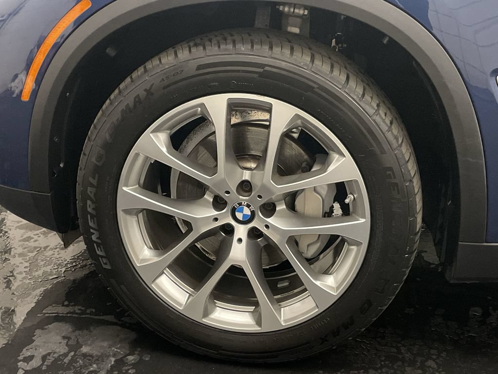 Used 2022 BMW X5 xDrive40i AWD/4WD image 27