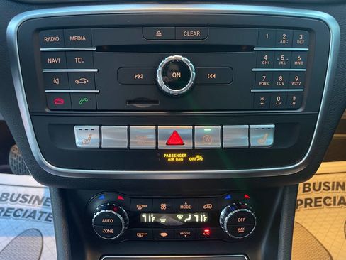 Used 2018 Mercedes-Benz CLA 250 image 21