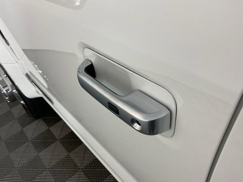 Used 2022 Ford F450 Limited image 15