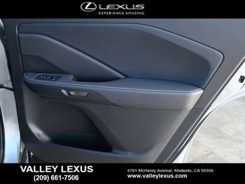 New 2026 Lexus TX 500h AWD image 19