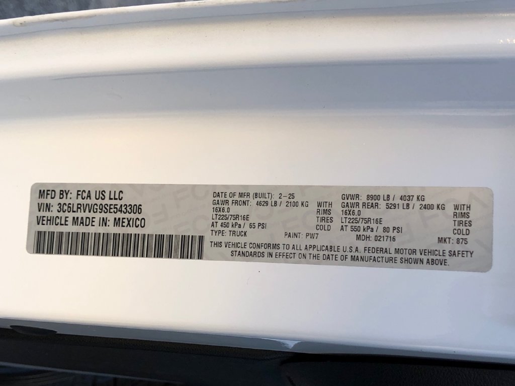 Used 2025 RAM ProMaster 2500 w/ U-Haul Equipment Group FWD image 34