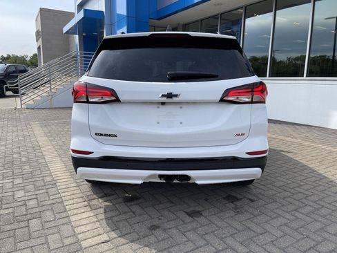 Used 2024 Chevrolet Equinox RS w/ LPO, Floor Liner Package FWD image 4