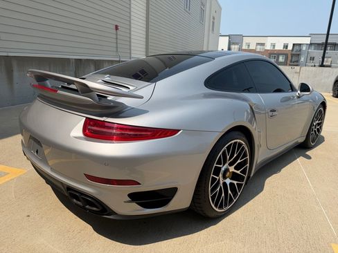 Used 2015 Porsche 911 Turbo S w/ High-end Infotainment Package AWD/4WD image 31