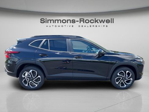 New 2026 Chevrolet Trax RS w/ Driver Confidence Package FWD image 6