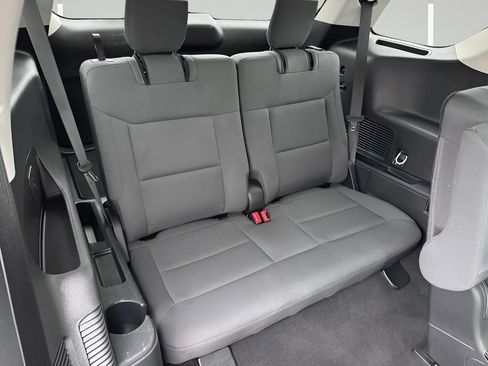 Used 2025 Ford Explorer Active image 33