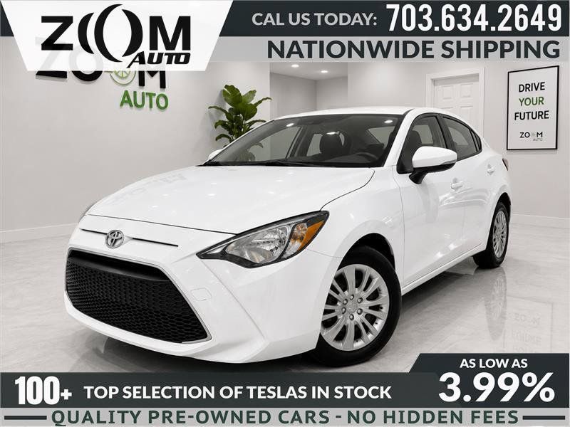Used 2020 Toyota Yaris L FWD image 1