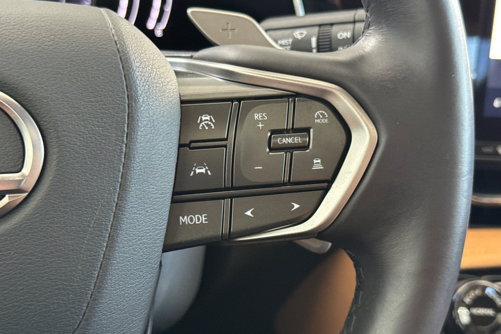 Certified 2026 Lexus NX 350h AWD w/ Accessory Package (2T) image 32