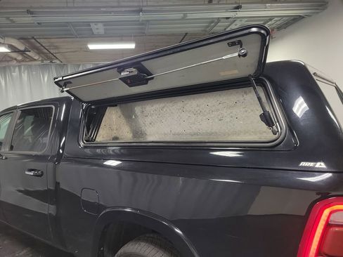 Used 2022 RAM 1500 Laramie image 10