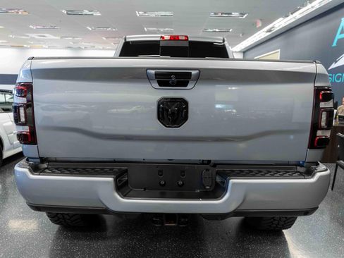 Used 2019 RAM 2500 Laramie AWD/4WD image 6