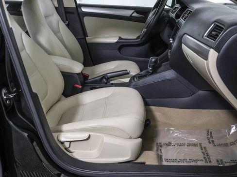 Used 2012 Volkswagen Jetta SEL image 43