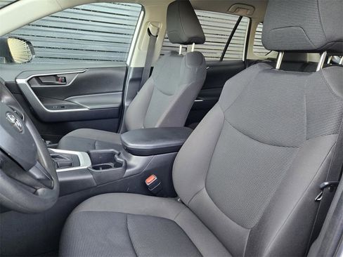 Used 2024 Toyota RAV4 LE image 20