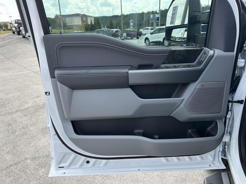 New 2025 Ford F250 XLT w/ Black Appearance Package image 10