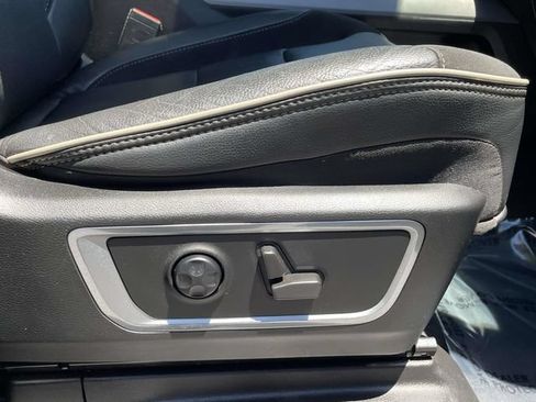 Used 2021 RAM 1500 Laramie w/ Sport Appearance Package AWD/4WD image 34