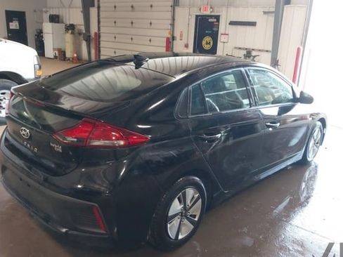 Used 2018 Hyundai Ioniq Blue image 4