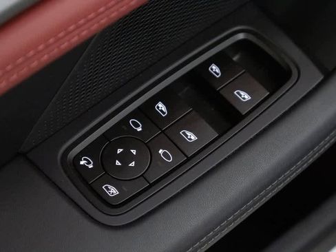 Certified 2025 Porsche Taycan 4S image 17