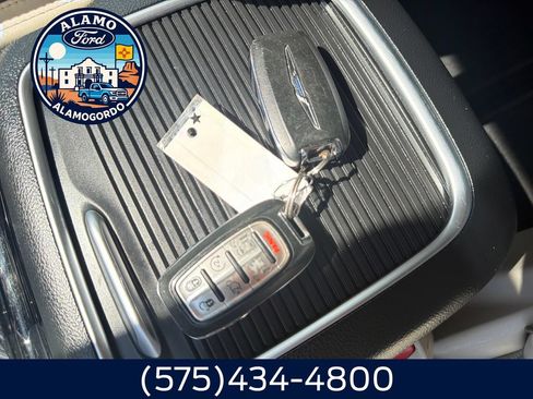 Used 2021 Chrysler Pacifica Limited w/ Premium & Safety Sphere Group AWD/4WD image 29