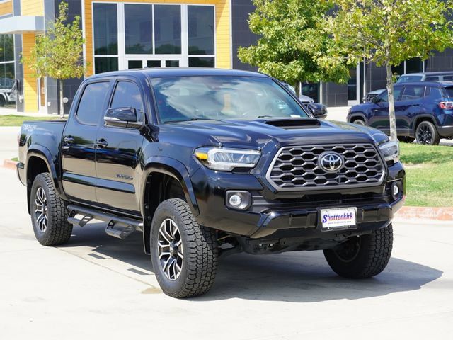 Used 2023 Toyota Tacoma TRD Sport w/ Technology Package AWD/4WD image 3