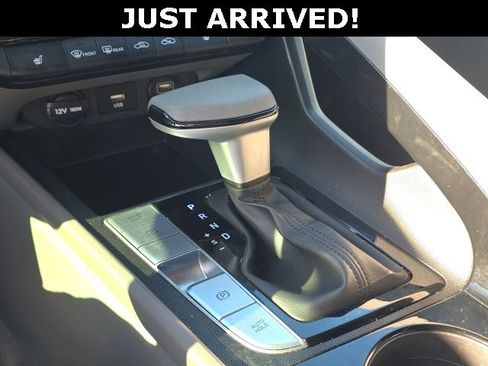 Certified 2022 Hyundai Elantra Blue image 14