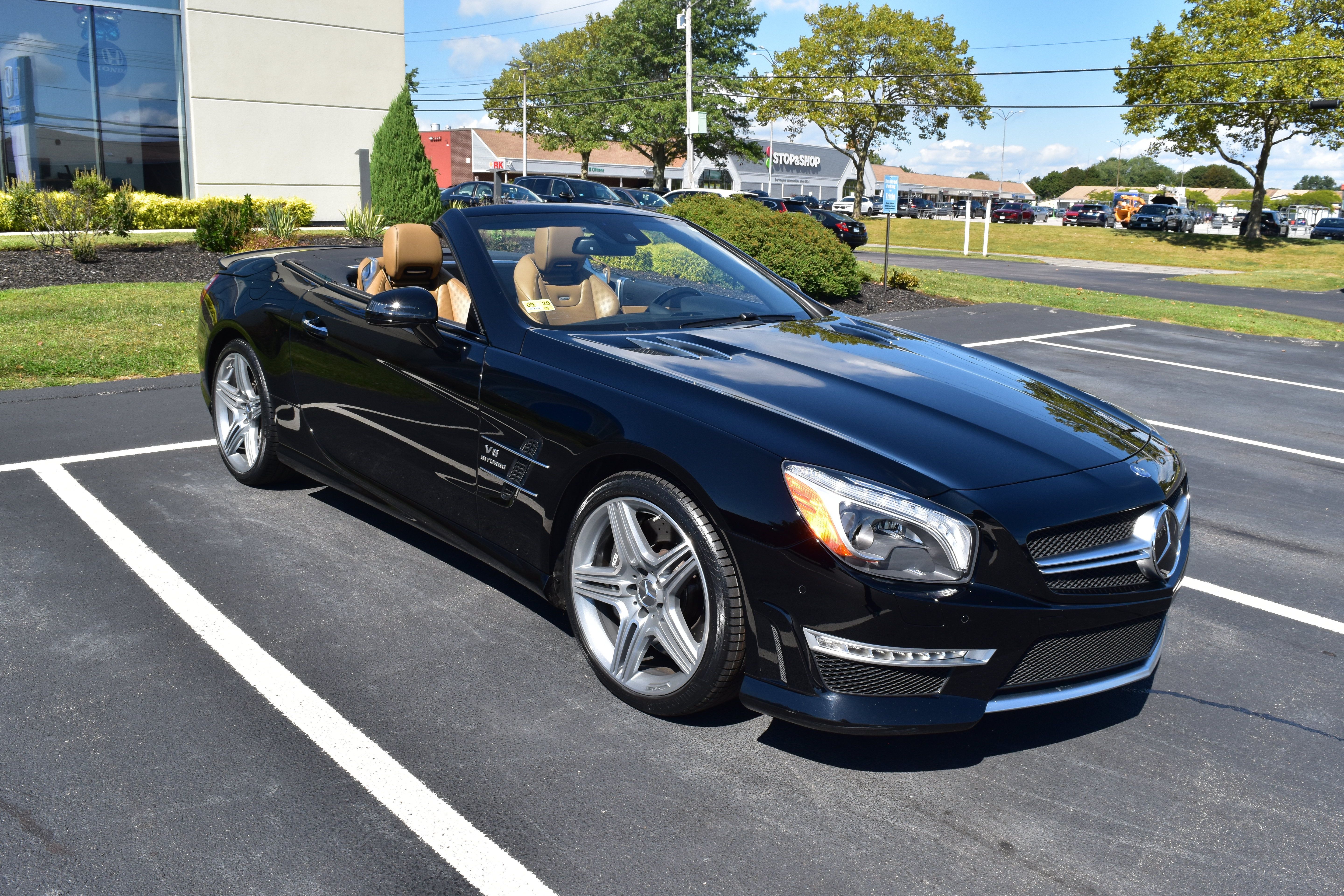Used 2014 Mercedes-Benz SL 63 AMG image 2