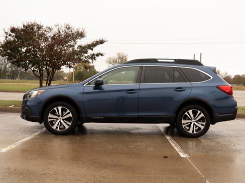 Used 2019 Subaru Outback 2.5i Limited w/ Protection Package #1 image 6