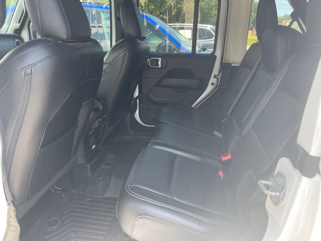 Used 2021 Jeep Wrangler Unlimited Sahara AWD/4WD image 10