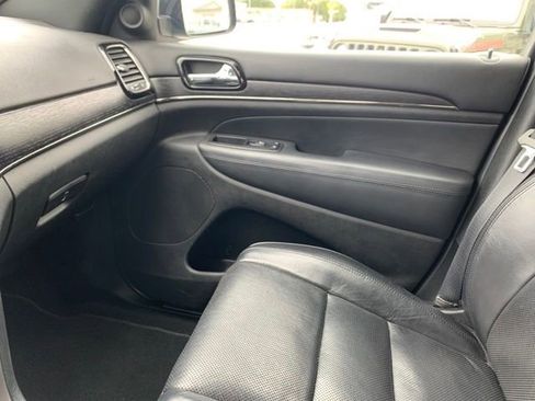 Used 2019 Jeep Grand Cherokee High Altitude AWD/4WD image 14