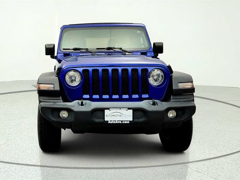 Used 2019 Jeep Wrangler Unlimited Sport S AWD/4WD image 2