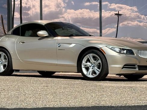 Used 2011 BMW Z4 sDrive35i image 24