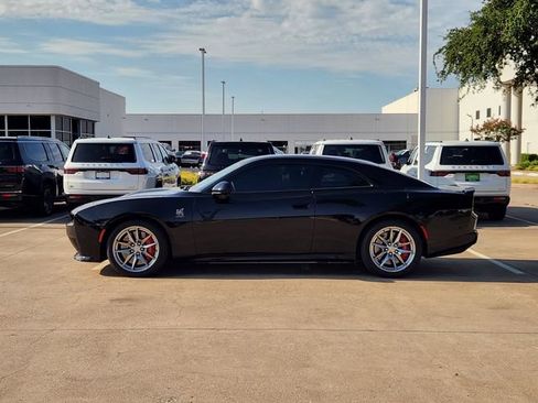 Used 2025 Dodge Charger Daytona Scat Pack w/ Track Pack AWD/4WD image 4