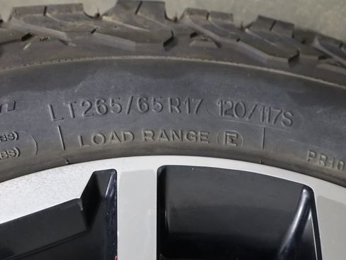 Used 2020 Toyota Tacoma TRD Sport AWD/4WD image 43