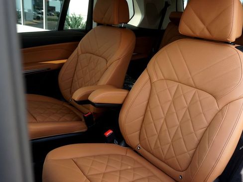 New 2027 BMW X7 xDrive40i AWD/4WD image 13